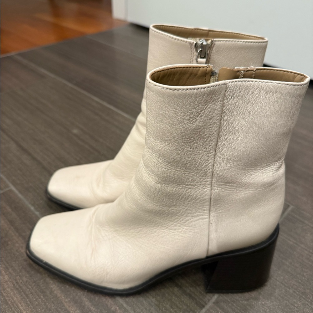 Sam Edelman Winnie Bootie - Picture 6 of 8
